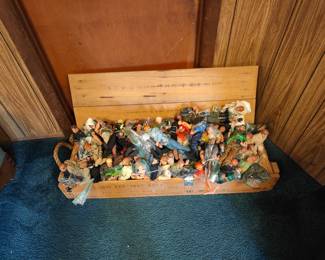 Huge lot of loose GI JOEs!