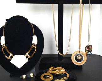 Assort. Costume Monet