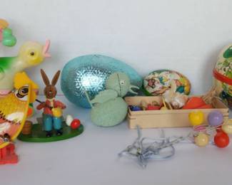 Antique Vintage Easter Wind Up Toys Paper Mache Eggs
