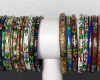 30 Chinese Cloiisonne Enamel Bangles