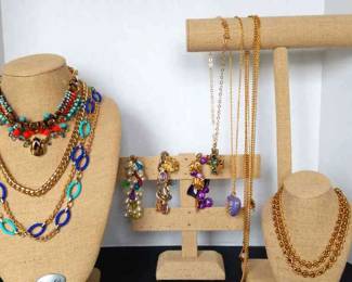 High Quality Costume