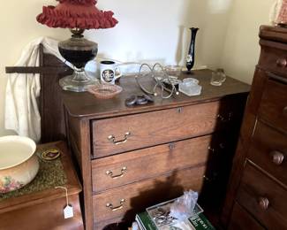 Oak dresser with mirror (behind)