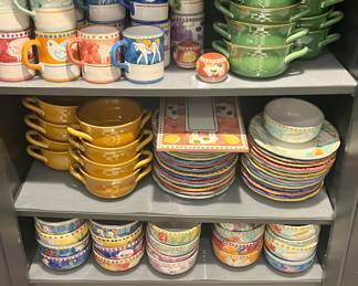Massive collection of Italian dinnerware