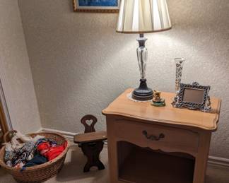 Ethan allen night stand