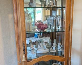 Ethan Allen curio cabinet. 