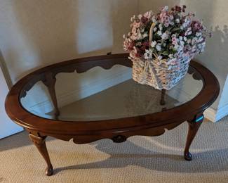 Quen Anne style Coffee Table