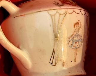 VINTAGE LADY BALLERINA TEA SET