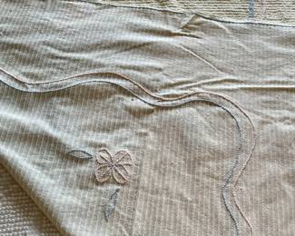 VINTAGE CHENILLE BABY BLANKET