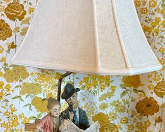 VINTAGE/ANTIQUE LAMP