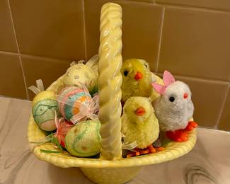 EASTER DECOR