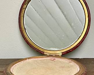 VINTAGE/ANTIQUE COMPACT