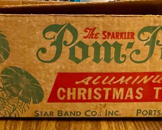 VINTAGE “THE SPARKLER POM-POM” 4’ ALUMINUM CHRISTMAS TREE