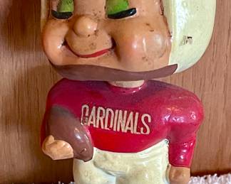 ANTIQUE BOY/GIRL KISSING BOBBLE HEADS - ST LOUIS CARDINALS