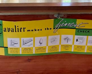 VINTAGE CAVALIER CEDAR CHEST W/DRAWER