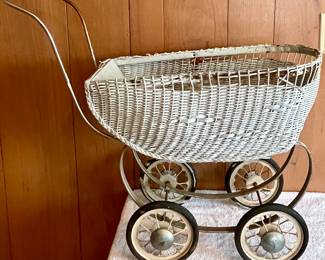 VINTAGE/ANTIQUE DOLL STROLLER