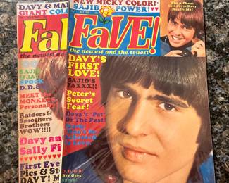VINTAGE FAVE! MAGAZINES 