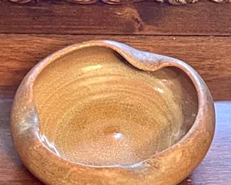 NC POTTERY ASHTRAY by TEAGUES, ROBBINS NC