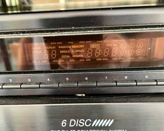 SOUND SYSTEM W/SPEAKERSSOUND SYSTEM W/SPEAKERS