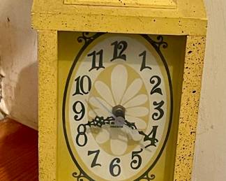 VINTAGE CLOCK