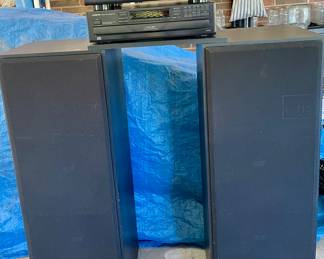 SOUND SYSTEM W/SPEAKERS