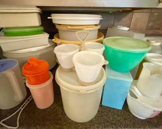 TUPPERWARE