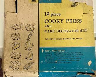 VINTAGE "COOKY PRESS"