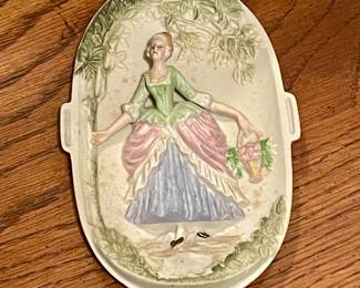 ANTIQUE WALL POCKET - OCCUPIED JAPAN