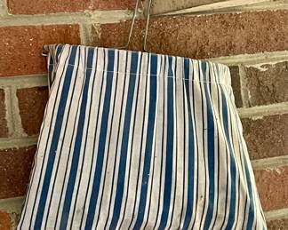 VINTAGE CLOTHES PIN BAG