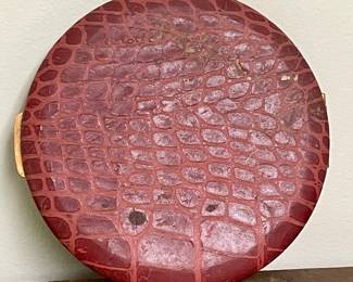 VINTAGE/ANTIQUE COMPACT