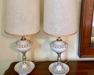 ANTIQUE TABLE LAMP (2)