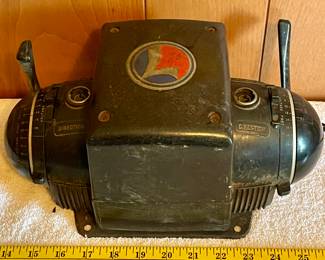 ANTIQUE LIONEL TRAINMASTER TRANSFORMER