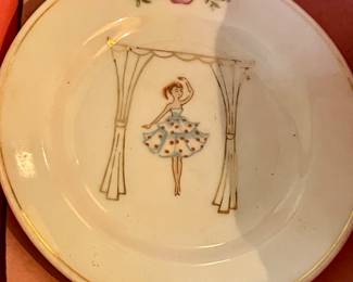 VINTAGE LADY BALLERINA TEA SET