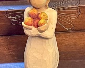 WILLOW TREE ANGEL