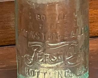 VINTAGE/ANTIQUE PEPSI-COLA BOTTLE