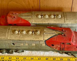 ANTIQUE O-GUAGE ENGINES