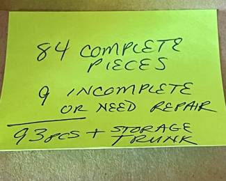 VINTAGE TOY SOLDIERS W/ORIGNINAL CHEST - 93 PIECES