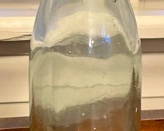 VINTAGE/ANTIQUE PEPSI-COLA BOTTLE