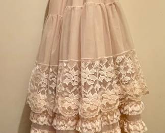 VINTAGE/ANTIQUE PETICOAT