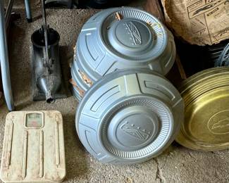 Chrysler Hubcaps Like New!!!