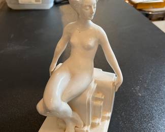 Fitz  and Floyd Porcelain Bookend 