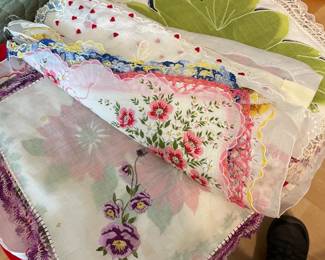 Vintage Hankies 