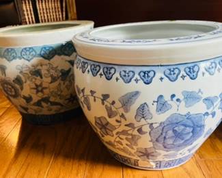 Large ceramic planters for all you shoppers with green thumbs!