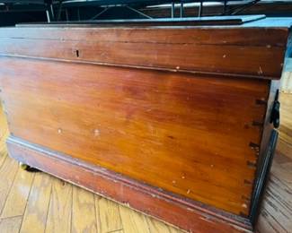 Solid wood antique trunk/chest with dovetail joints and top removable shelf 