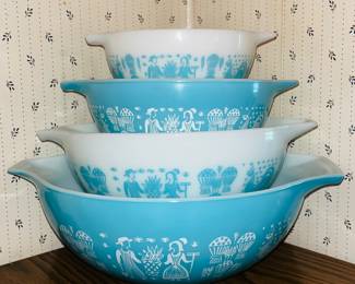 Vintage Pyrex Amish Butterprint Cinderella Mixing Bowls Blue/White 4pc Set 
