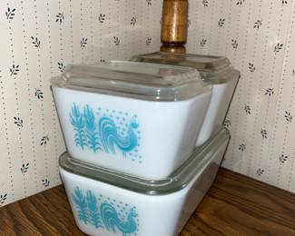 Vintage Pyrex Butterprint Fridgies with Lids