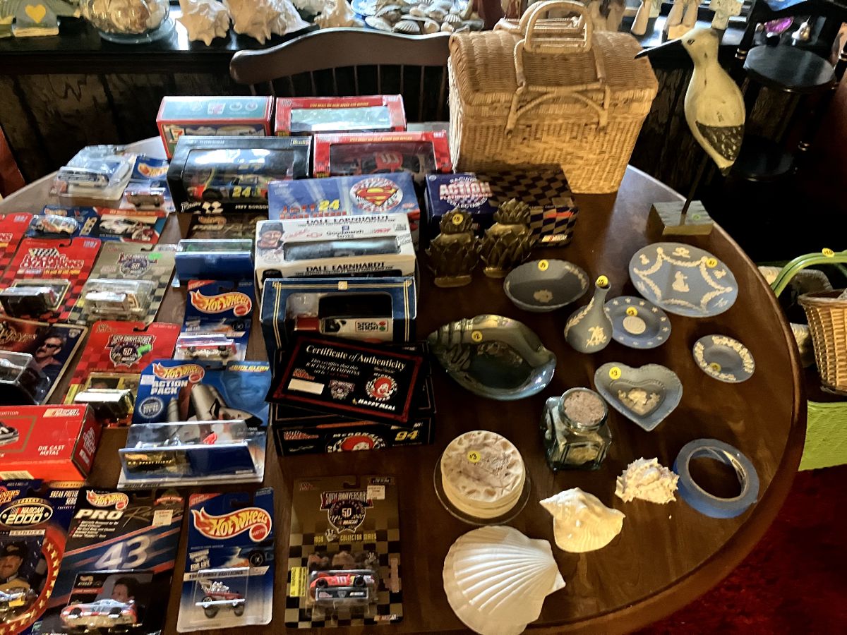 Duxbury Estate Sale EXTENDED 50 OFF starts on 5/25/2024