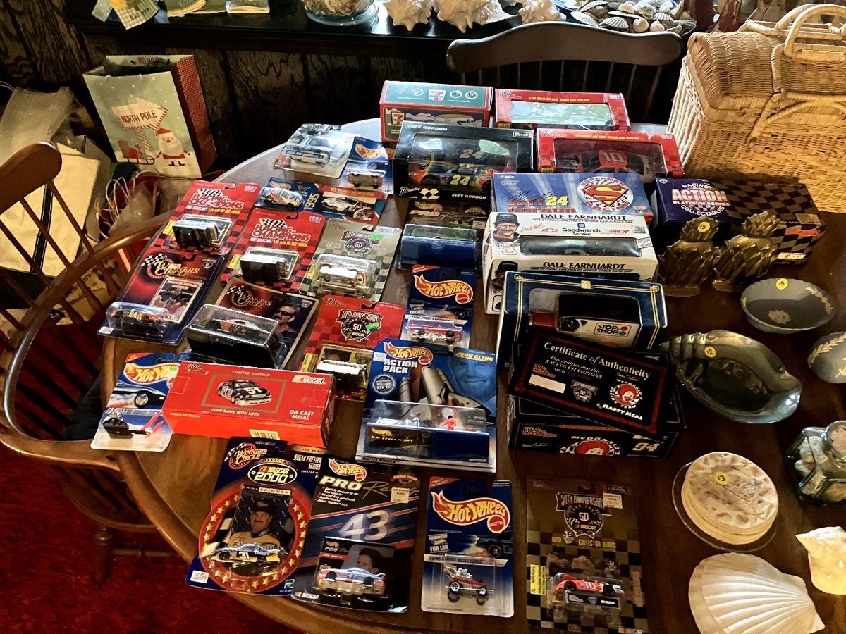 Duxbury Estate Sale EXTENDED 50 OFF starts on 5/25/2024