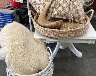 CT503Tray Full Of Decor