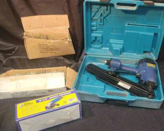 CT487Nailgun and Grinder