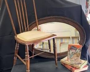 CT439Vintage Reading Nook